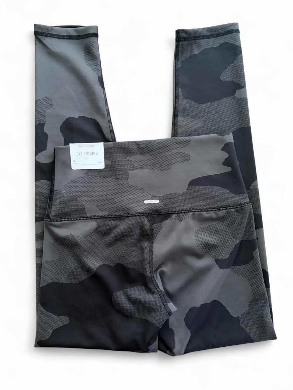OFFLINE by Aerie High Waisted Camo 7/8 Ankle Leggings Grey/Black Size Medium